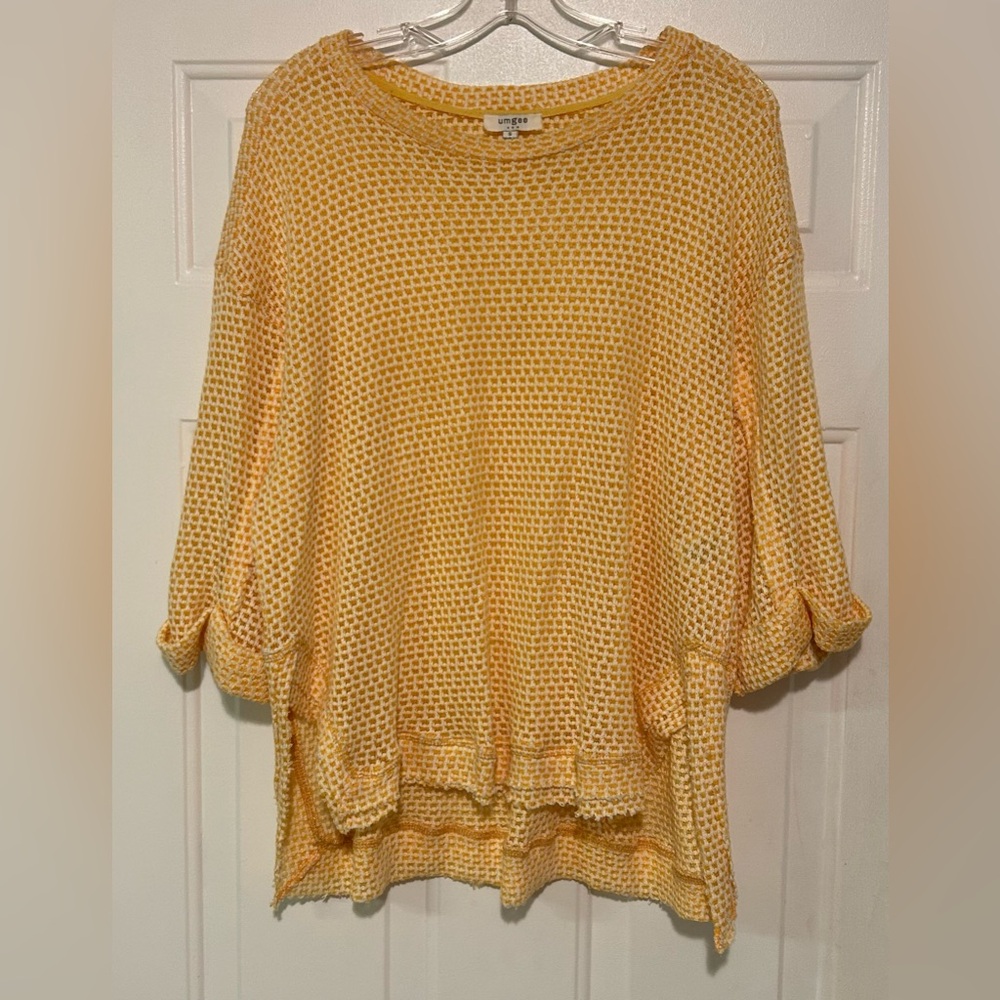 Umgee Womens Sweater‎ Small Yellow Open Knit Raw Hem Pullover Cozy Boho Beachy